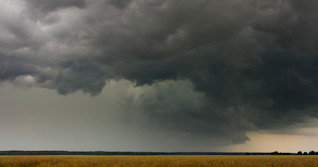 Tornado potential with severe storm threat in Manitoba, northwestern Ontario