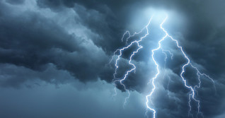 Ontario: Widespread soaking rain and thunderstorms majorly slow commute times