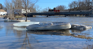 Canadians in flood-risk areas unaware, unprepared: Study