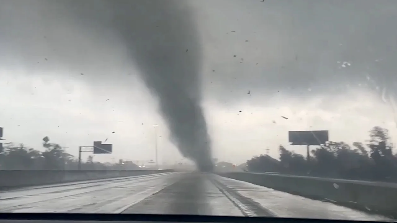 'Second' tornado season in U.S. brings near record October numbers