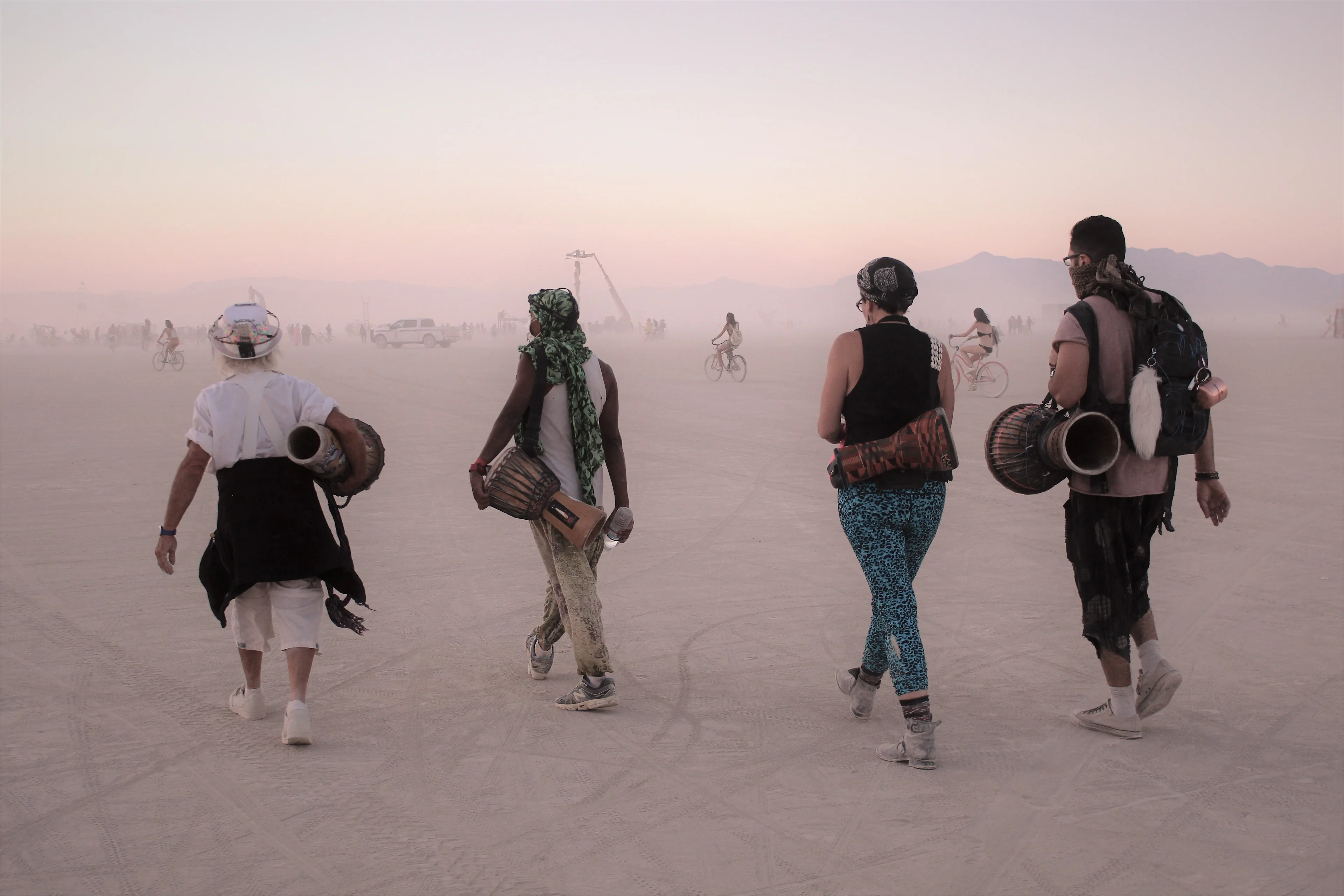 Burning Man : un décès et des milliers de festivaliers piégés par la boue