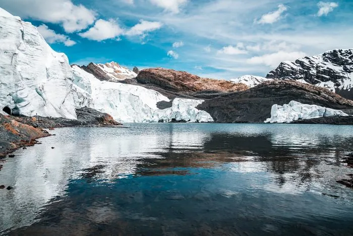 La fonte des glaciers, 100 fois plus rapide que prévu en Arctique