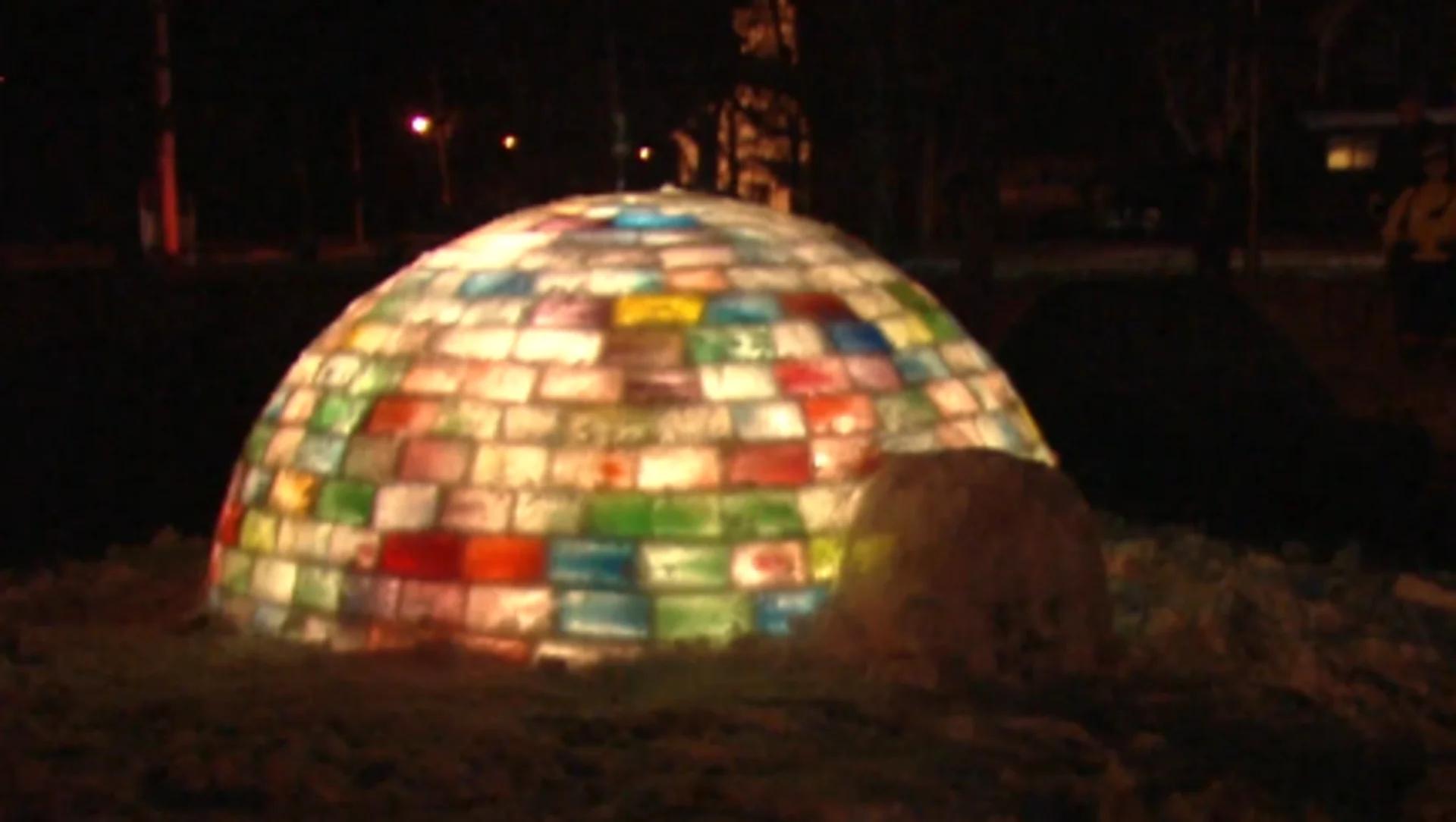 How to build your own rainbow igloo