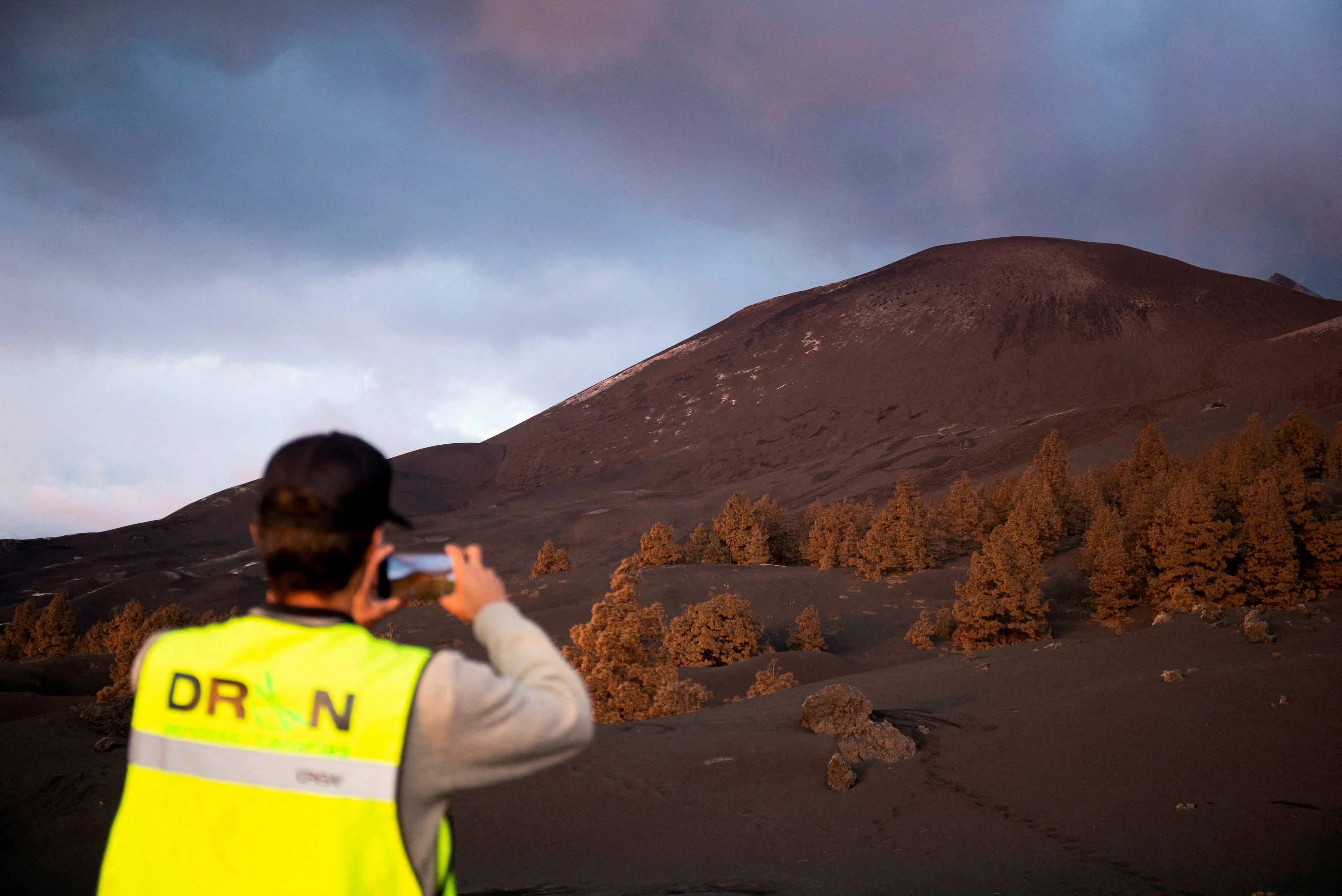 (REUTERS/Borja Suarez) Cumbre Vieja volcano on December 17, 2021