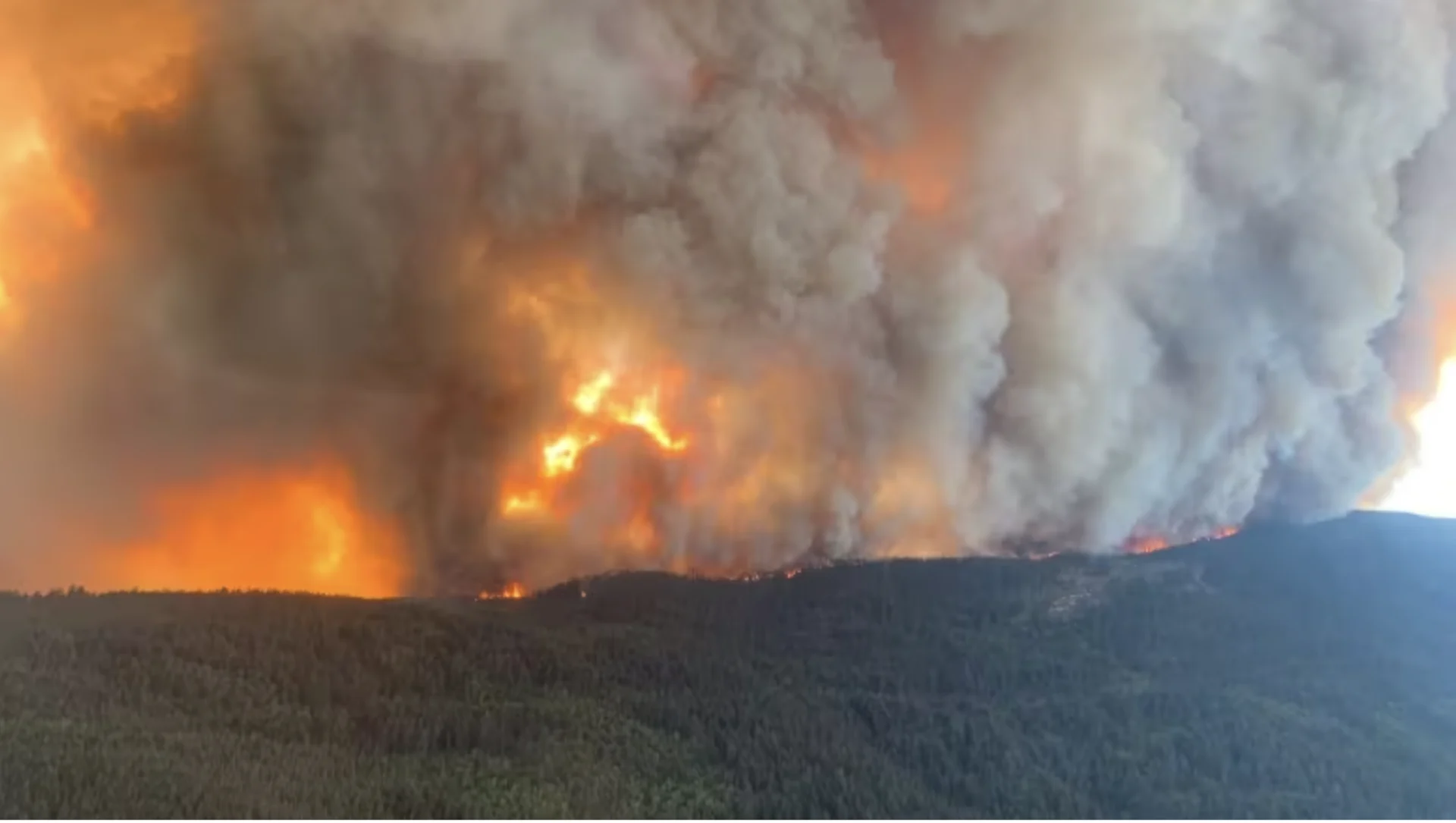 Dozens of structures destroyed by wildfire burning along Hwy 1 near Lytton, B.C.