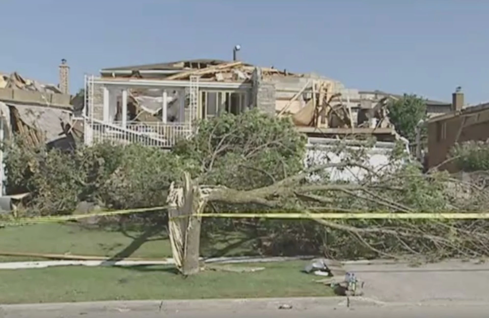 19 twisters hit Ontario during Canada's worst tornado outbreak