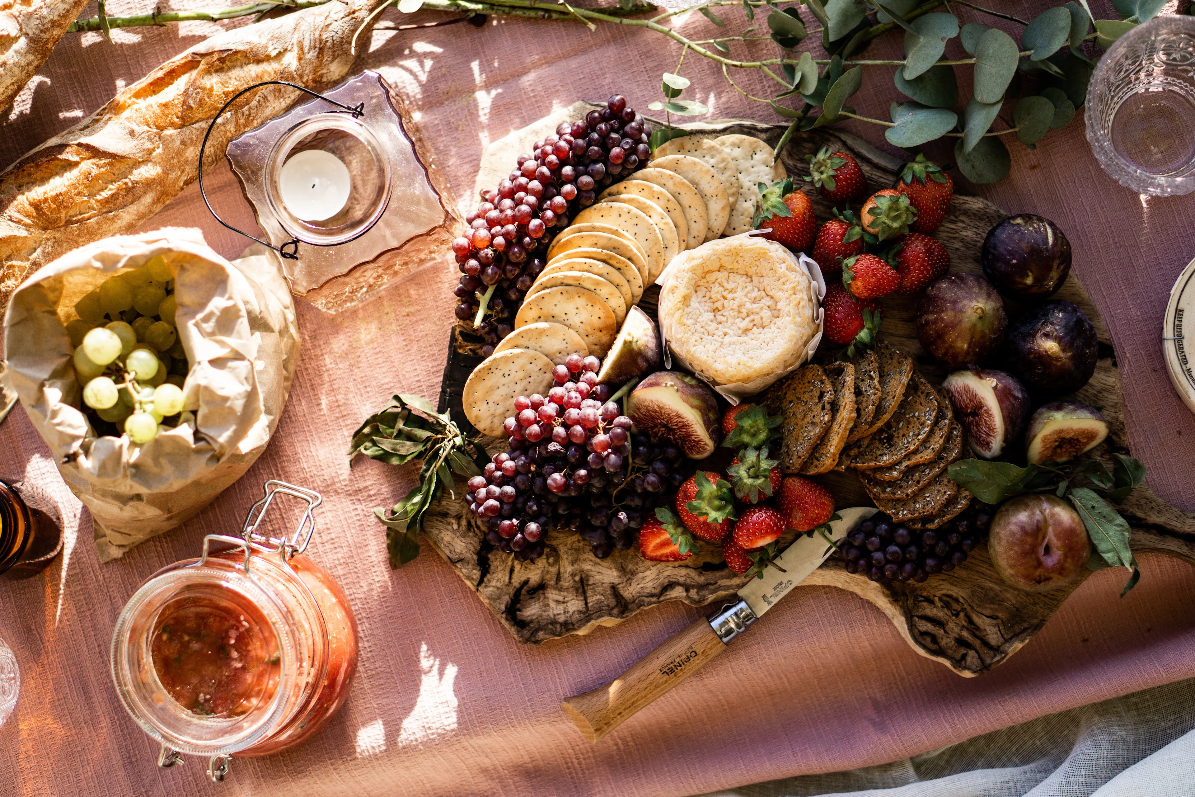 picnic-1956974 - Pexels