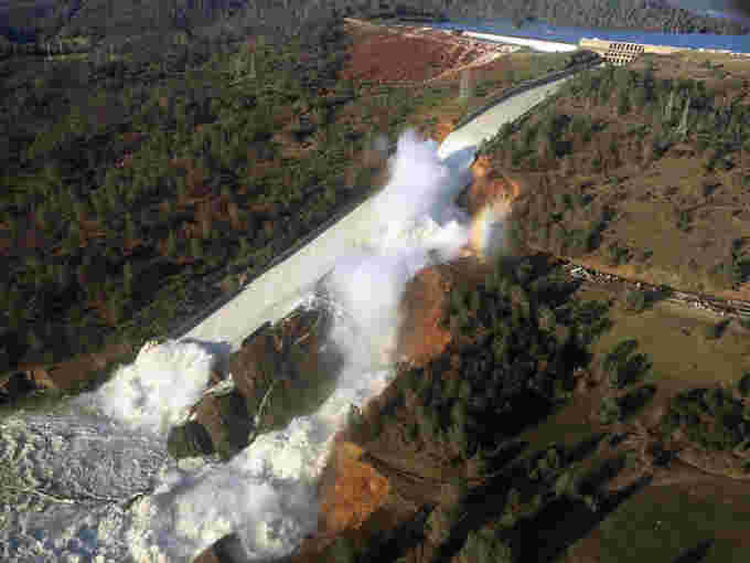 Flooding damaged the Oroville Dam main spillway after record 2017 storms in parts of Northern California. The simulated storm events would bring much more precipitation over a wider region. (William Croyle/California Department of Water Resources)