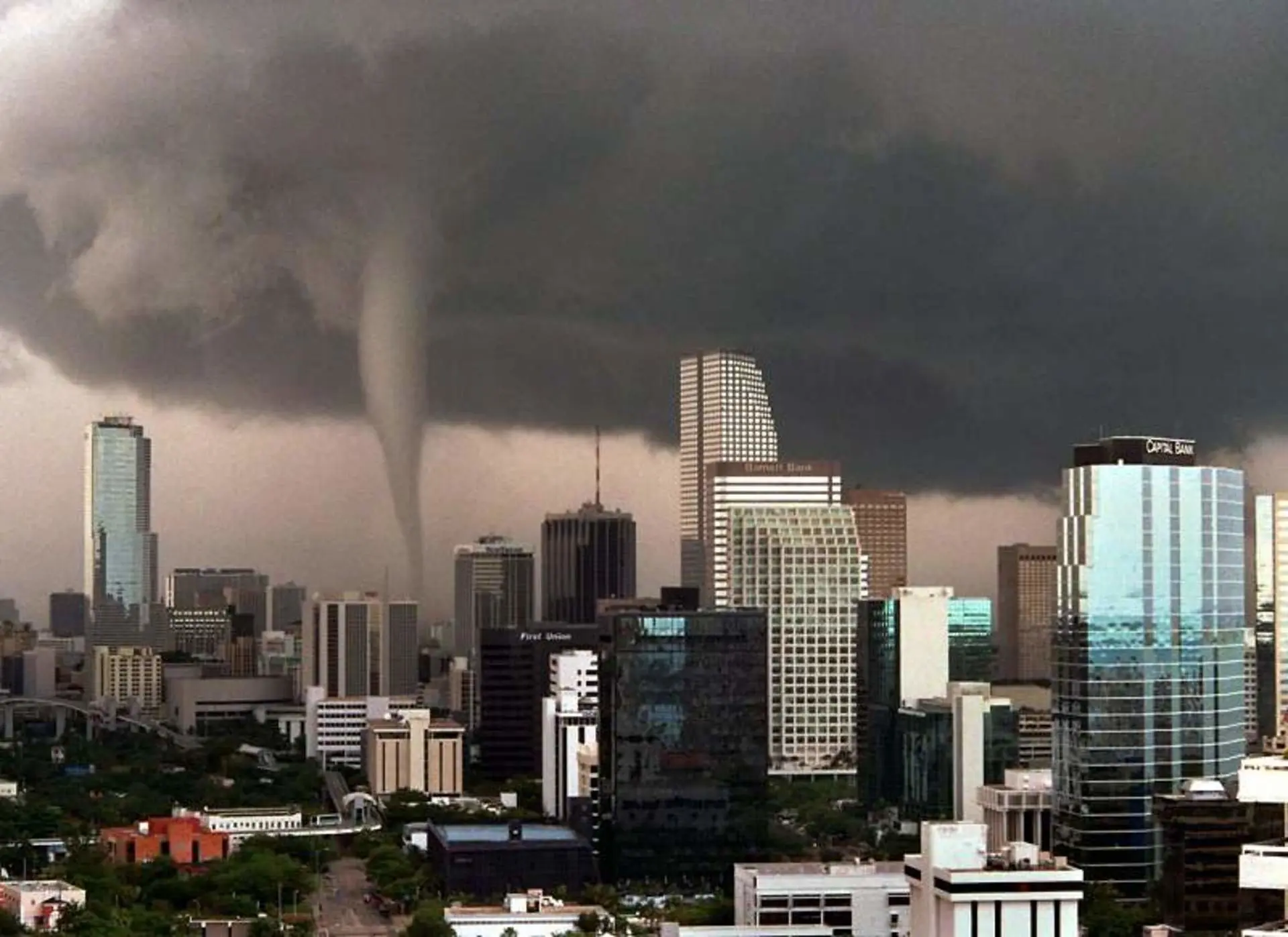 The 1997 Miami tornado that looked like a poster from an apocalyptic film
