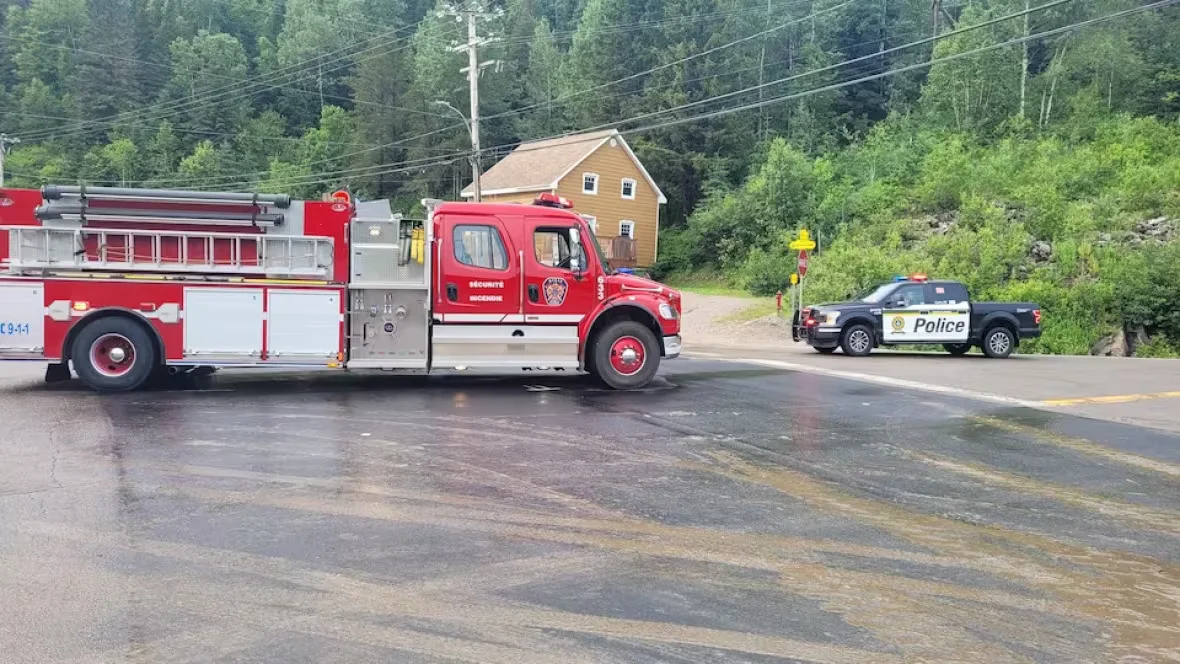 CBC: Firetruck in Riviere-Eternite, Quebec. (Alexis Desnoyers-Muckle/Radio-Canada)