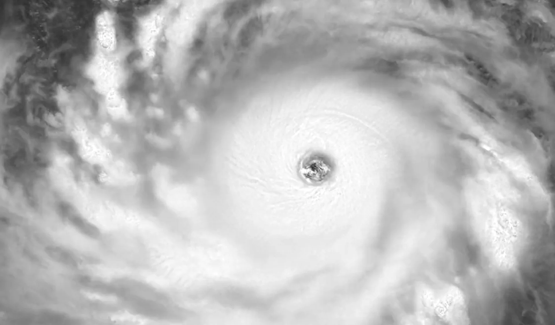 Après avoir semé la dévastation, ce puissant cyclone a battu un record mondial