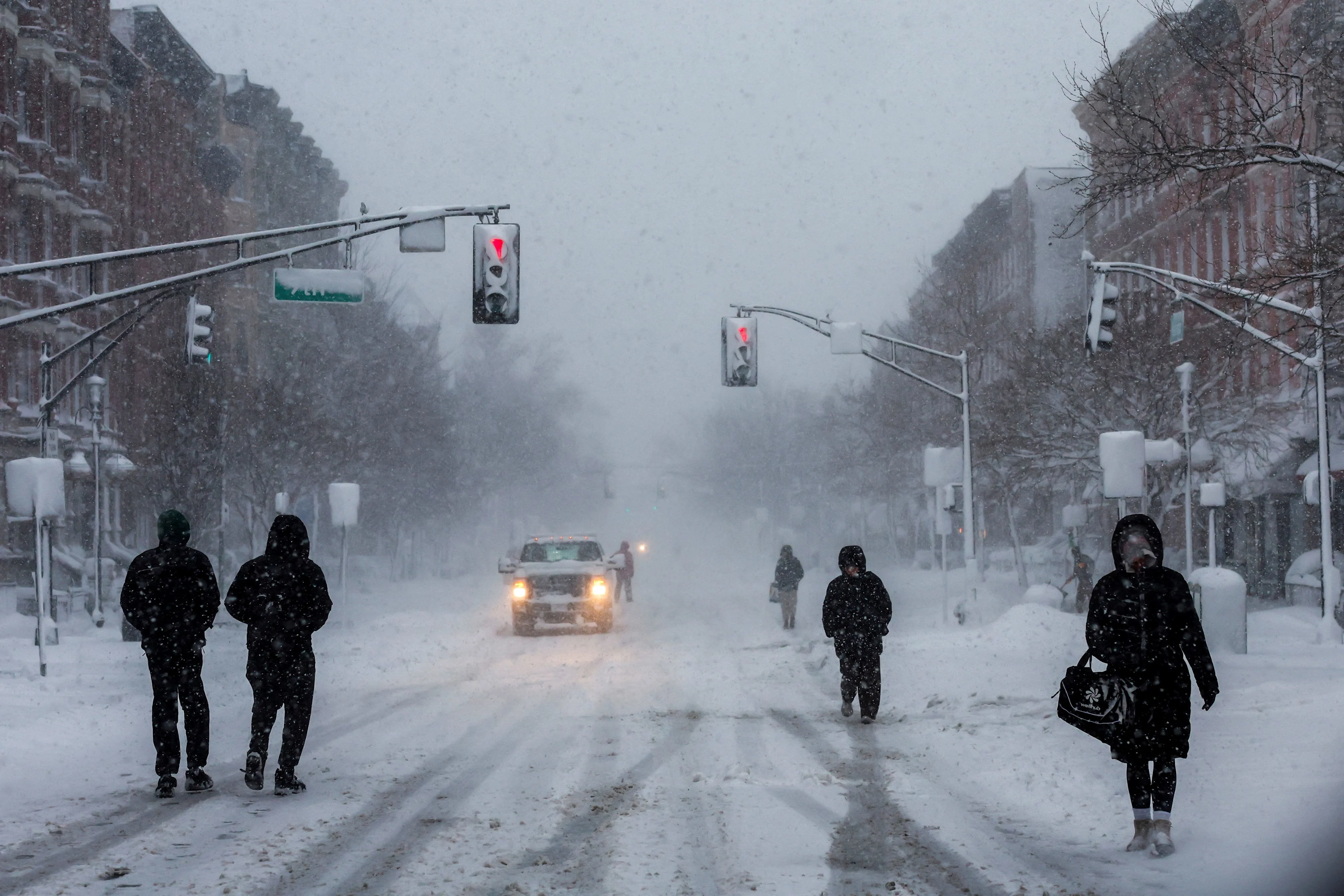 BLIZZARD USA-WEATHER/ REUTERS/Eduardo Munoz