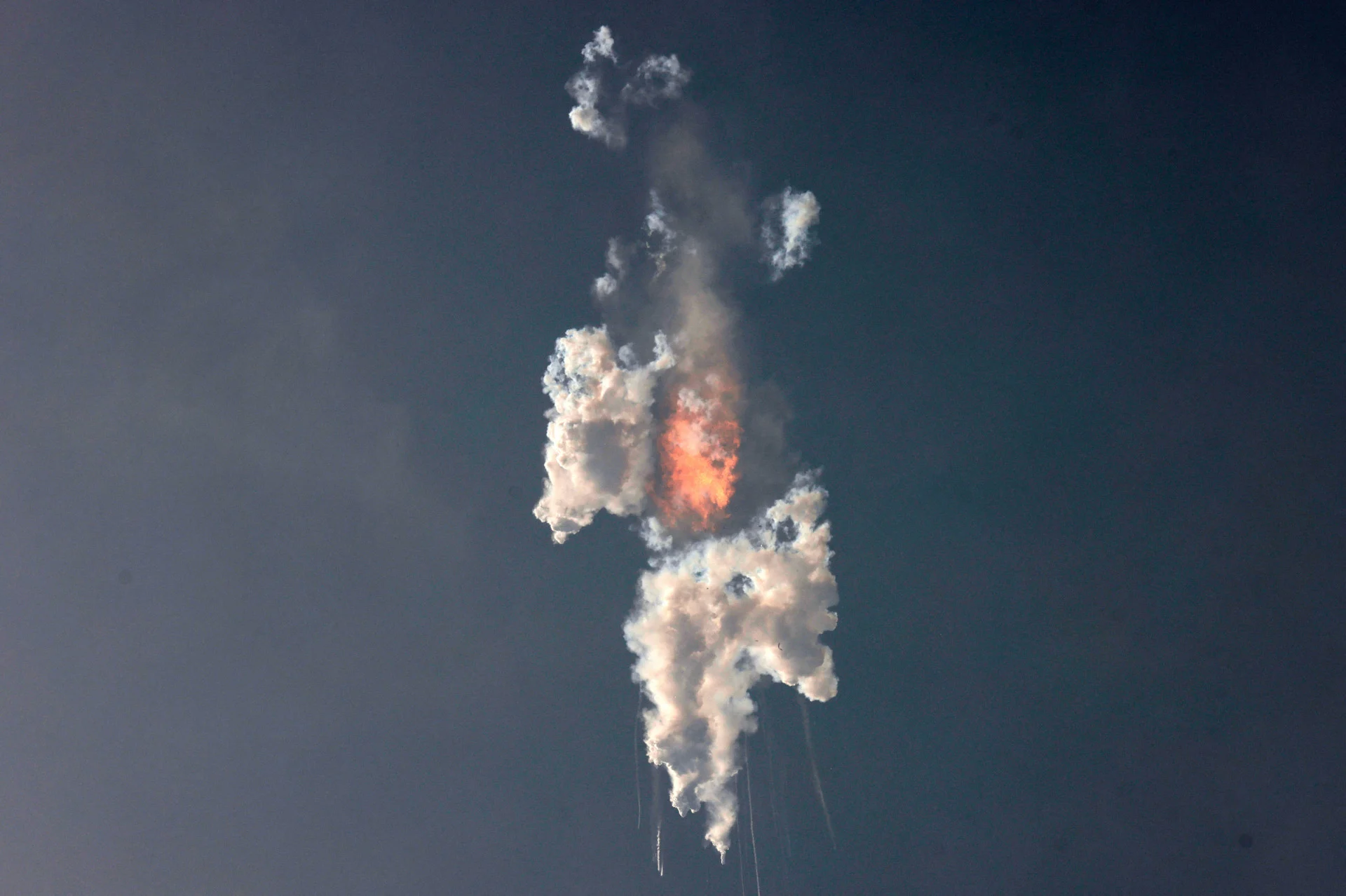 SpaceX's next-generation Starship spacecraft explodes minutes after liftoff