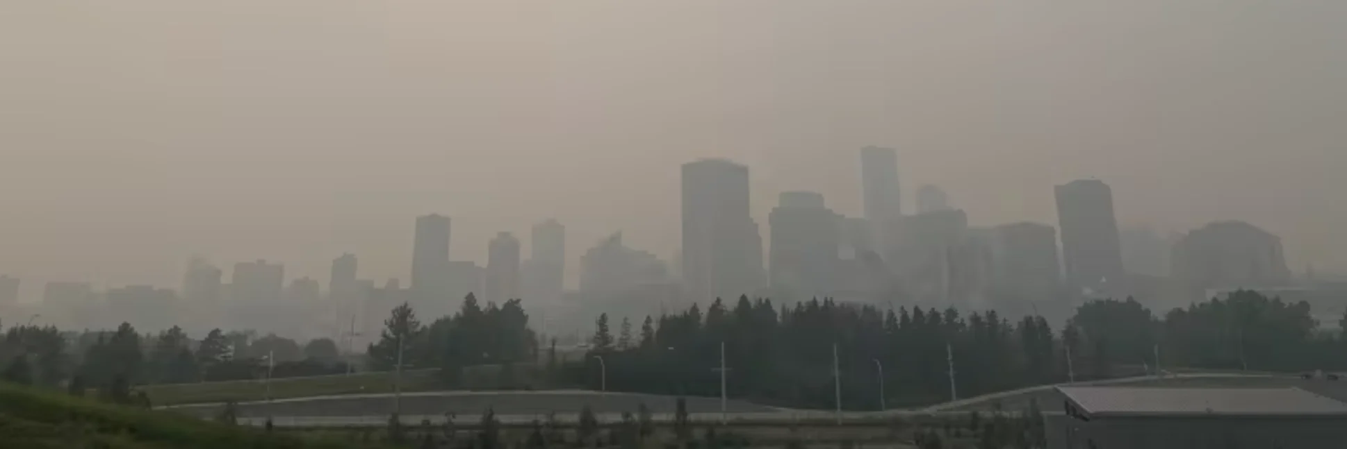 Summer of smoke among the worst on record for Alberta's biggest cities