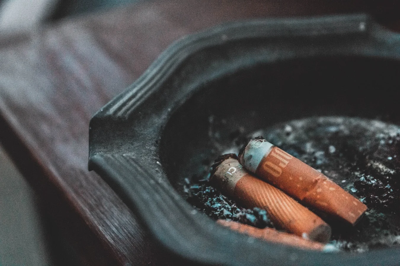 Les mégots de cigarettes, une des pires pollutions au monde