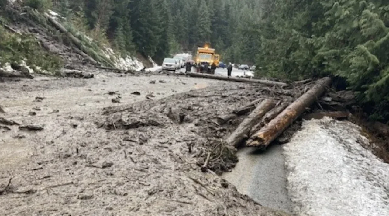 1 confirmed dead as rescue teams search debris from B.C. mudslide