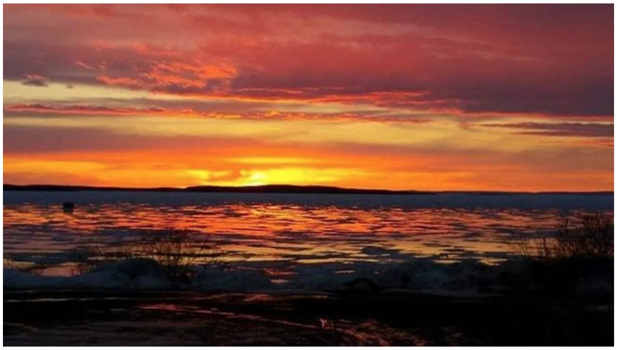Great Slave Lake, Lutselk’E, Northwest Territories. Photo Credit: Wendy Holmes/UGC