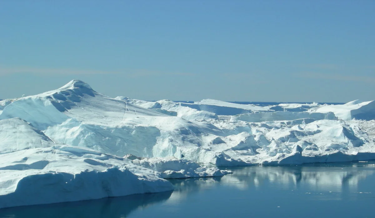 La superficie d'un glacier au Groenland augmente, mais ça ne va pas durer