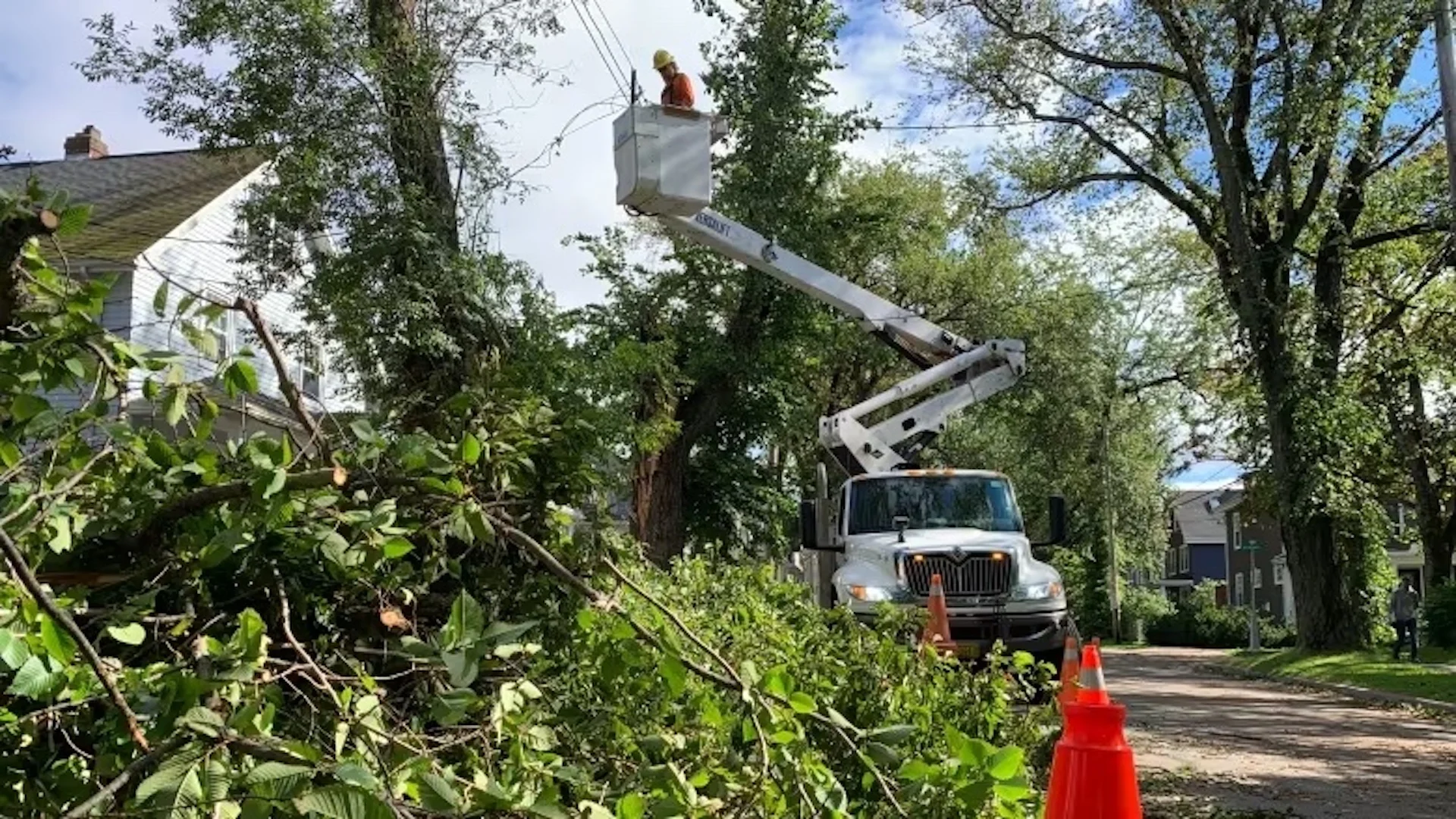 Cleanup from Lee continues as thousands remain without power in Nova Scotia