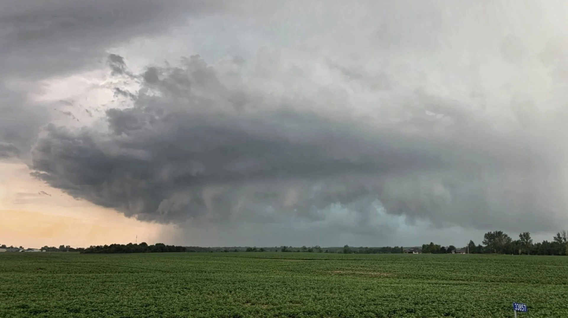 A risk for severe thunderstorms will bubble in the skies over Saskatchewan on Saturday. Timing, details here