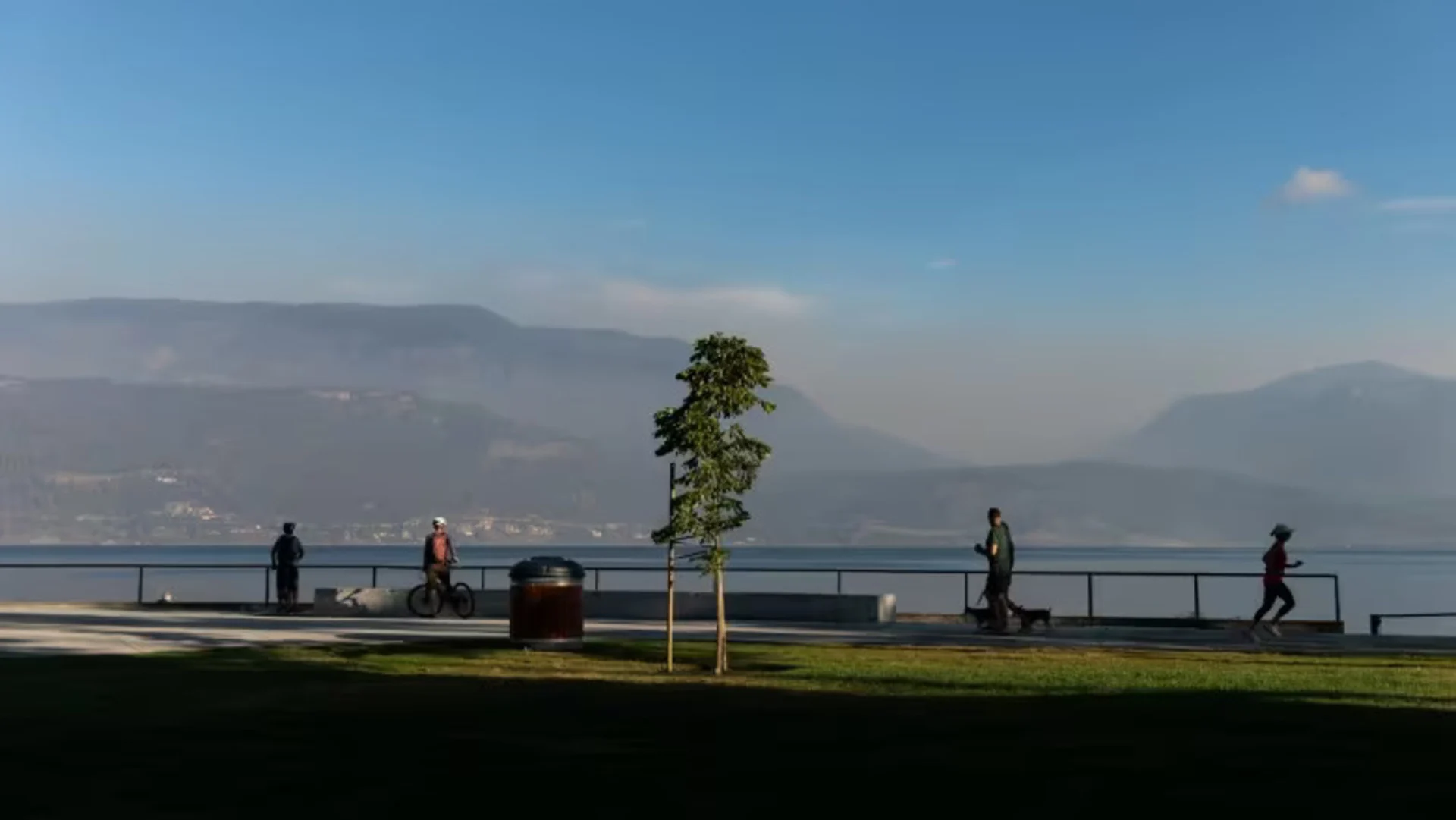 More allowed back home in the Okanagan as rain aids firefighting efforts