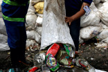  Les déchets de l'Everest transformés en oeuvres d'art