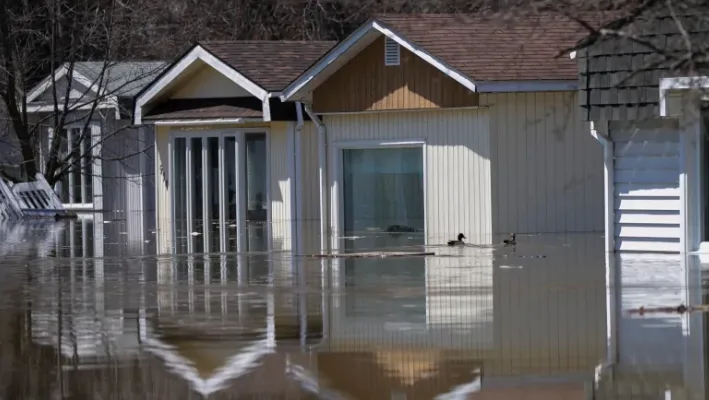 Quebec flood victims taking legal action against government