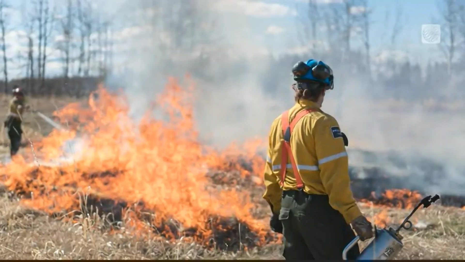 Firefighters rely on support at home to battle blazes across Canada