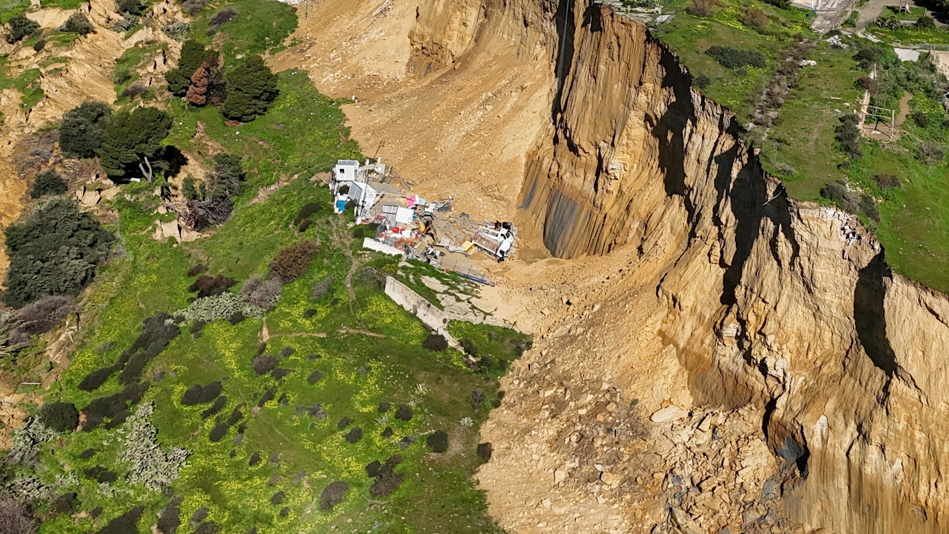 Reuters: A drone picture shows aftermath of a landslide in Niscemi, Sicily, Italy, January 27, 2026. REUTERS/Danilo Arnone