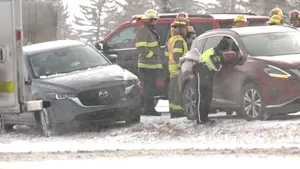 Heavy snow blasts through Alberta Friday. See where up to 30 cm falls