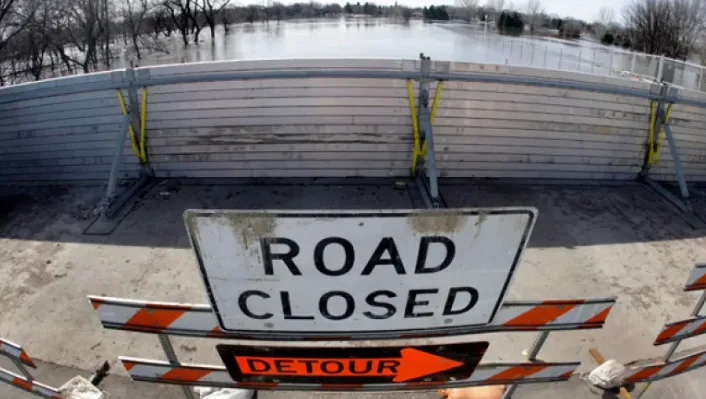 U.S. forecasters upgrade spring flood risk south of border