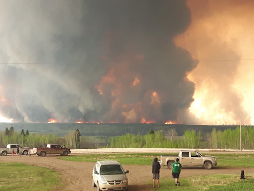 The Weather Network - Saskatchewan wildfire grows to 400 square kilometres