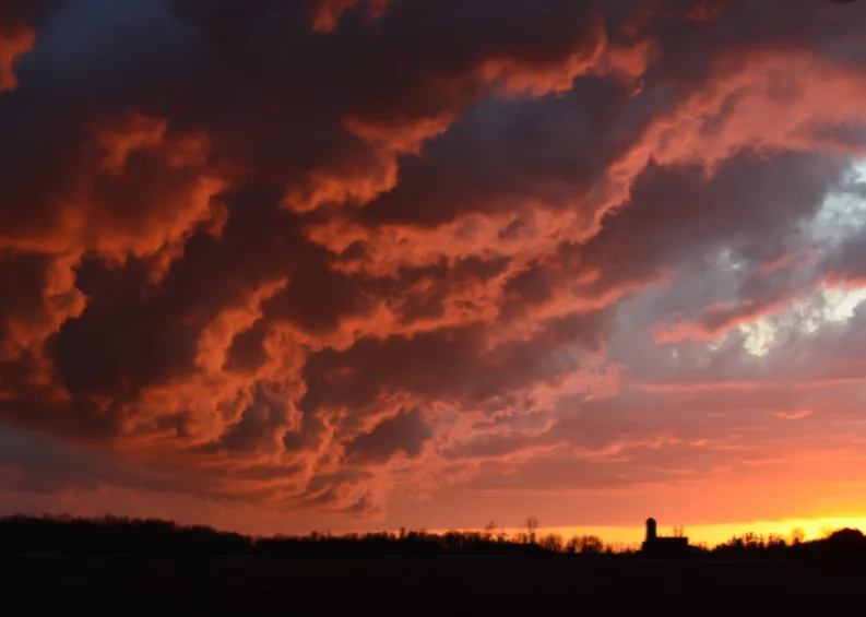 PHOTOS: Rare winter thunderstorms rumble right through southern Ontario