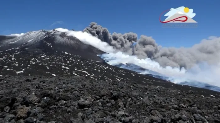 Le plus haut volcan d'Europe à nouveau en éruption !