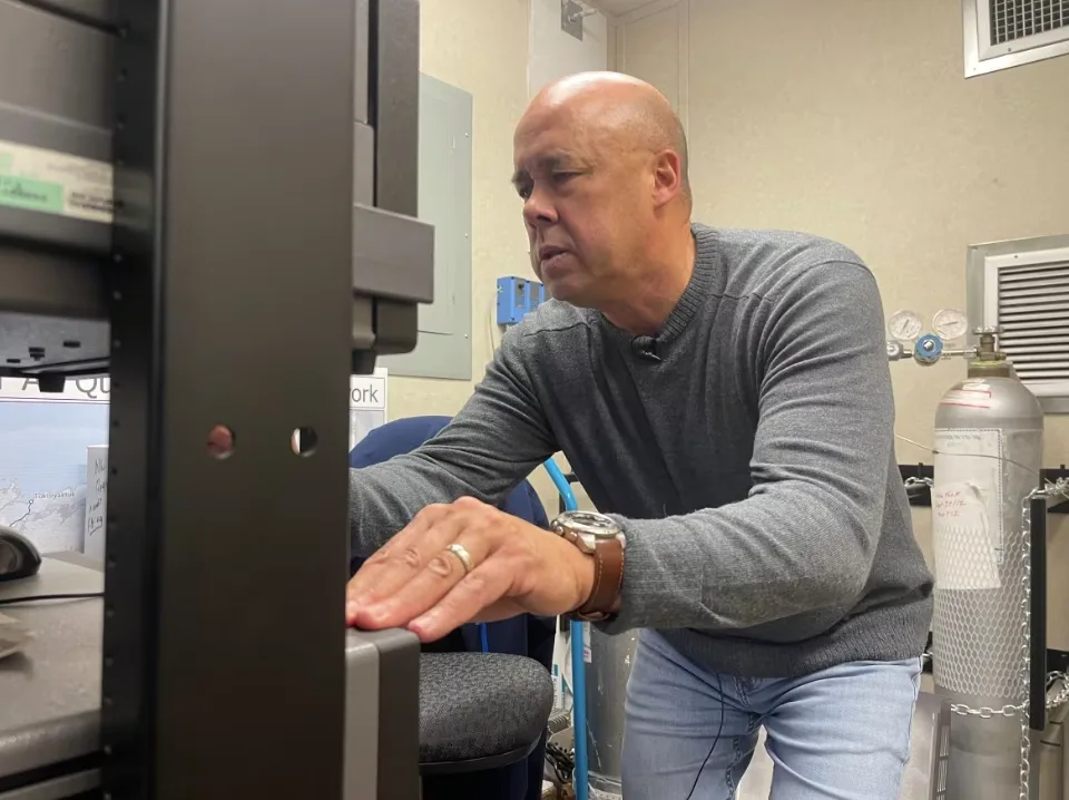 CBC: John McKay, with the N.W.T.'s Department of Environment and Climate Change, has been running the territory's air quality monitoring network for more than 26 years. (Kate Kyle/CBC)