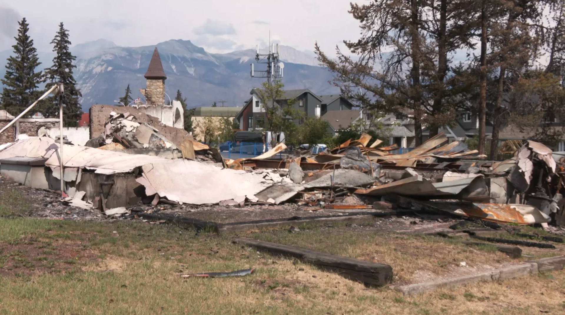 Jasper is open to visitors again — but what can tourists expect?