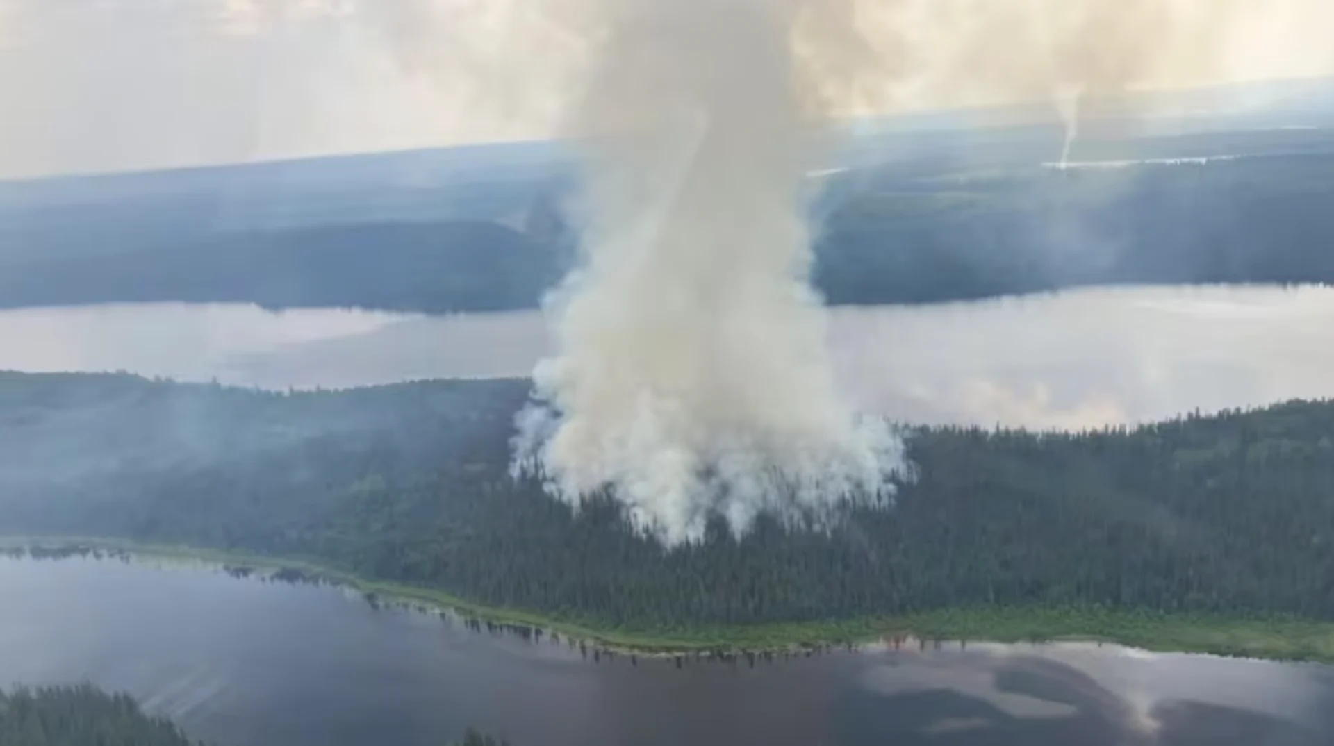 High winds lead to major fire growth and smoke in northern B.C.