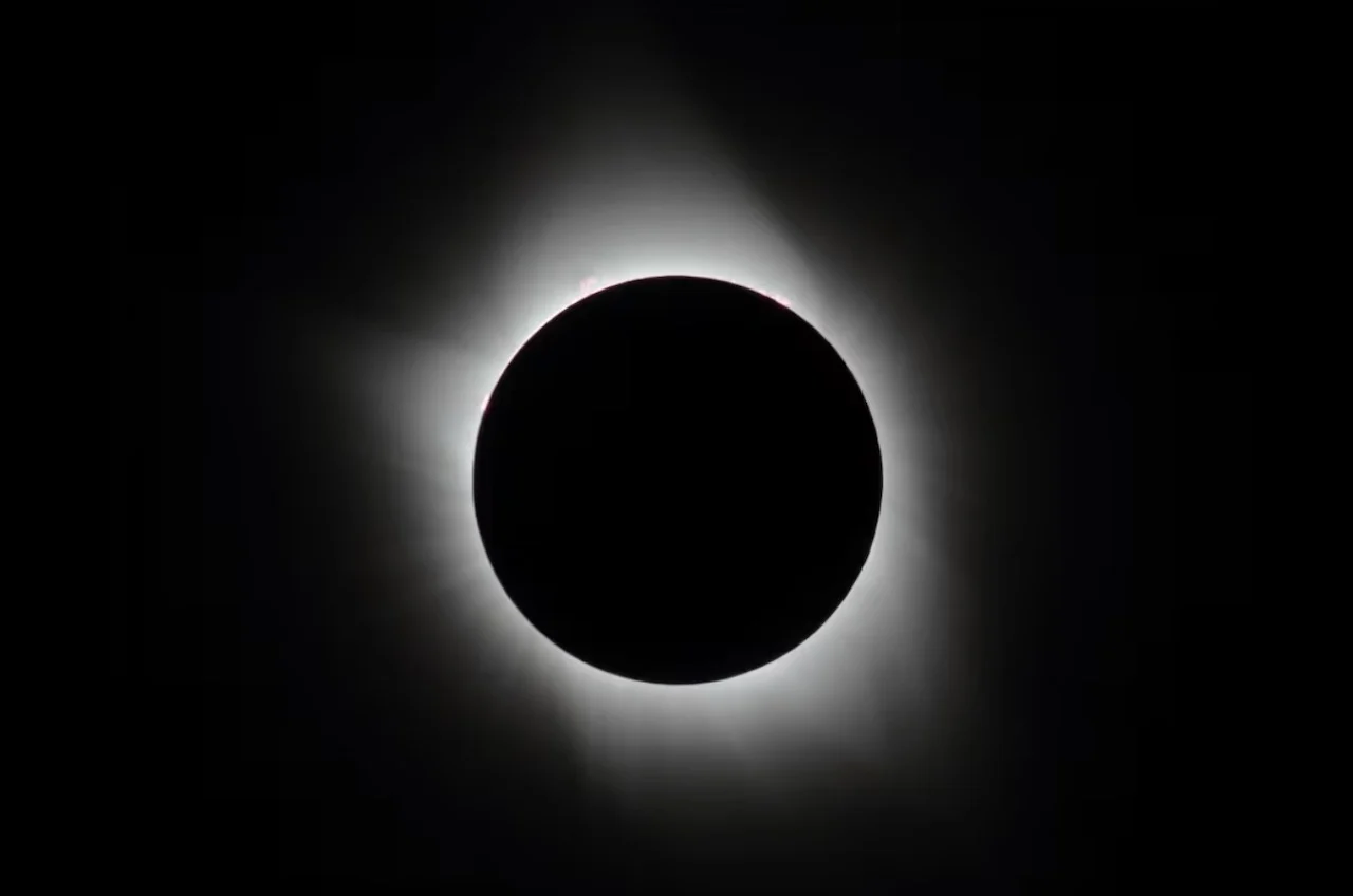 Eclipse/Submitted by Philippe Moussette via CBC