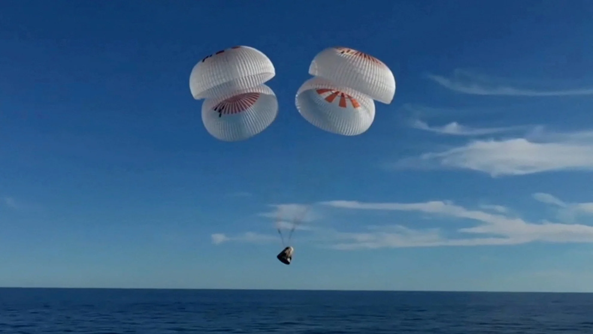 Astronauts-Butch-and-Suni-splashdown-end-of-extended-ISS-mission-2025-03-18