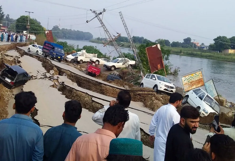 Reuters Pakistan quake