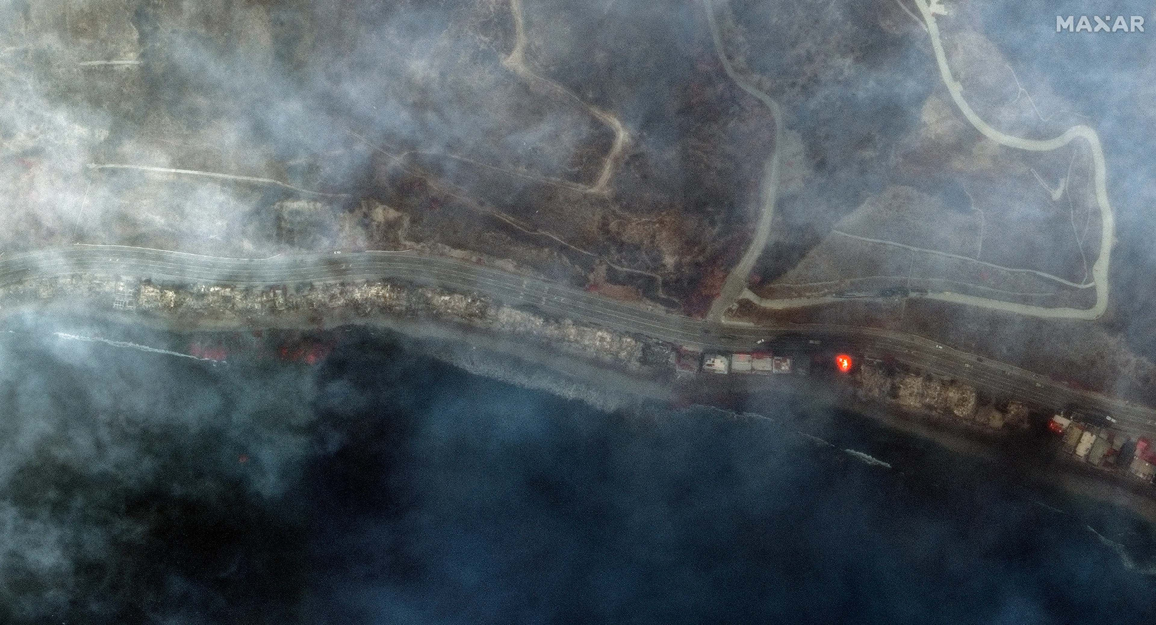REUTERS - CALIFORNIA-WILDFIRES - PACIFIC HIGHWAY - JAN9