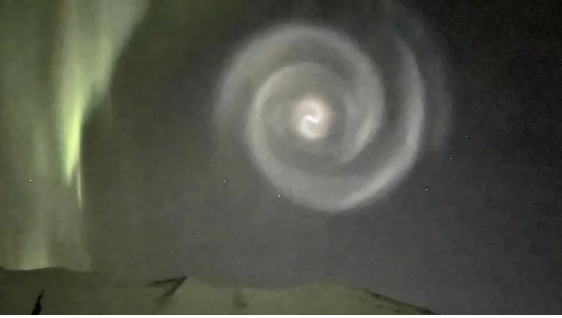Mysterious spiral of light spotted in the North 