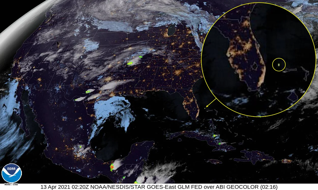 Florida-Fireball-Insert-20211030220 GOES16-GLM-CONUS-EXTENT-1250x750