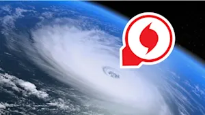 Une tempête inquiétante est en voie de devenir un typhon destructeur . Détails ici.