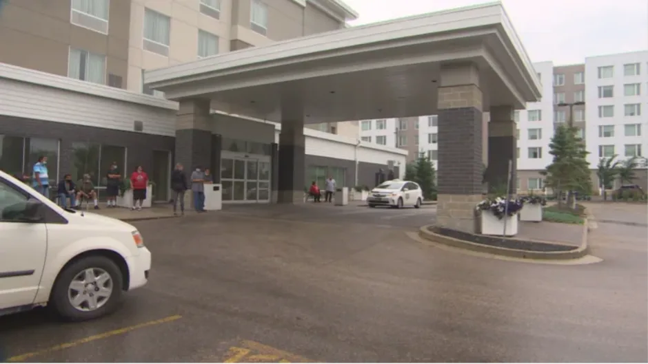 Wildfire evacuees brace for extended stay in Winnipeg hotels