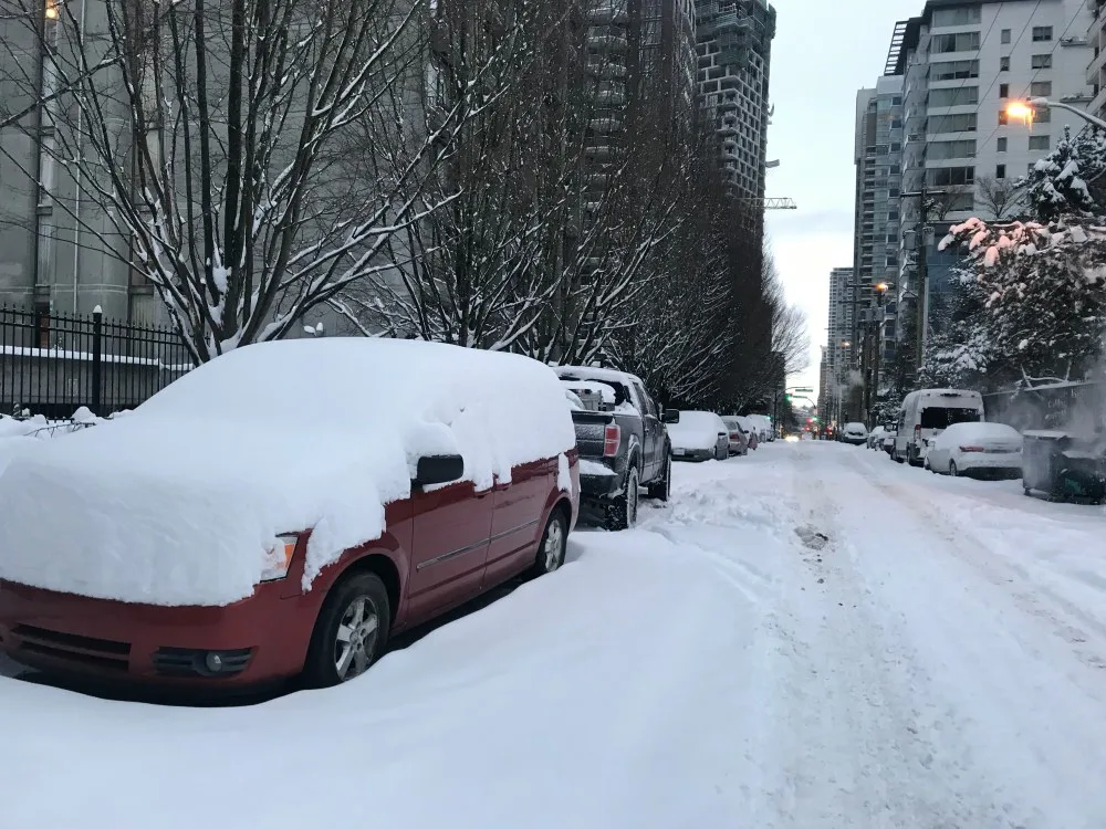 B.C.: Heavy snow closes schools, Arctic blast prompts widespread warnings