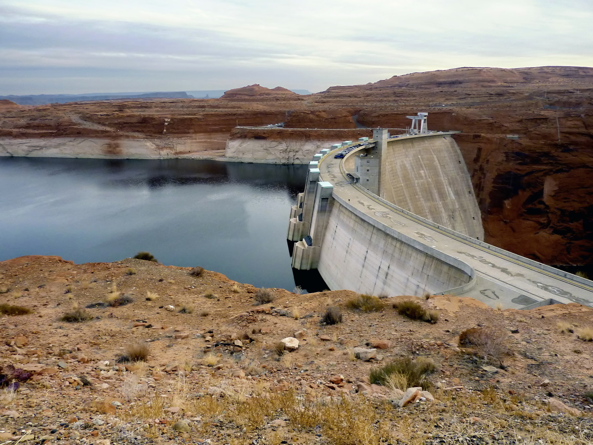 (USBR/Flickr) Lake Powell at the Glen Canyon Dam