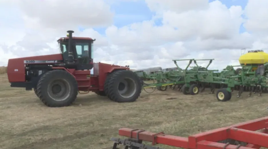 CBC: Southern Alberta is seeing a strong start to seeding season this year, due to dry conditions. (Dave Gilson/CBC)