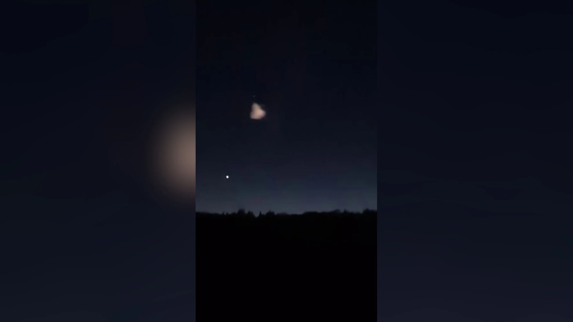May 5 2026 - Glowing Blob UFO - BC Interior no circle