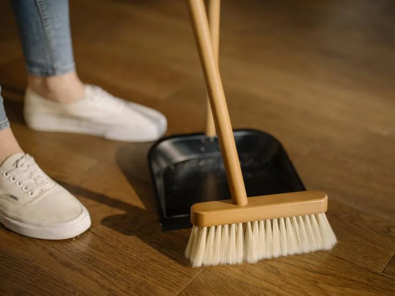 5 ways to be more eco-conscious with your spring cleaning